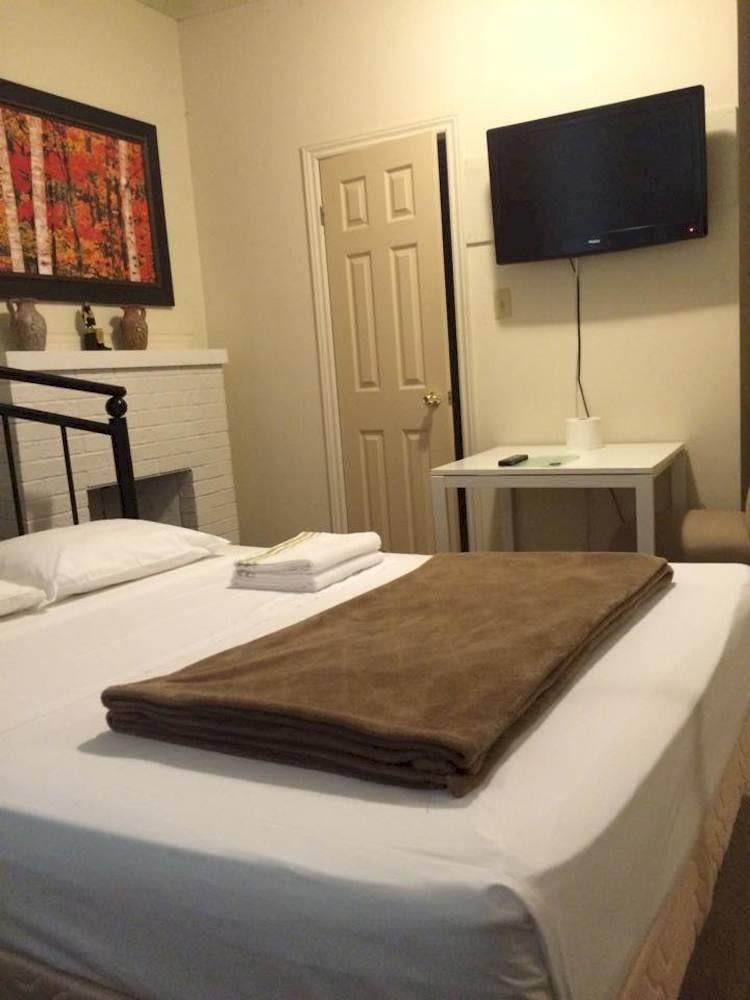 Adas Guest house